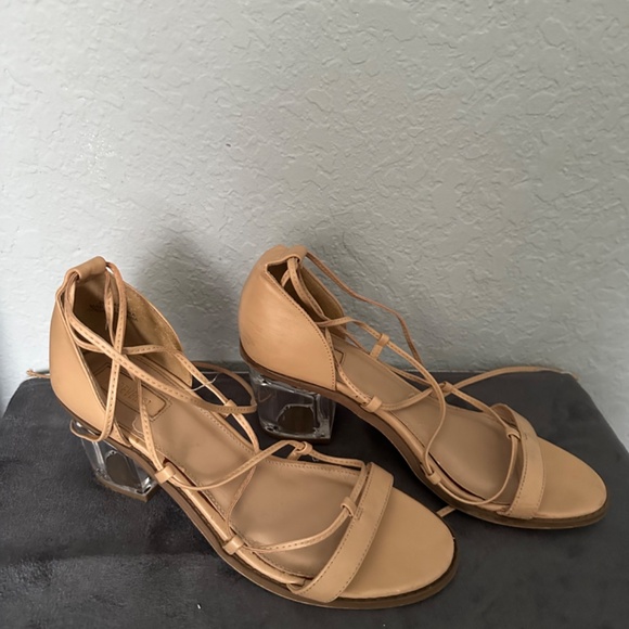 Forever 21, Tan ankle lace up strappy sandal size 7.5 - Picture 3 of 10